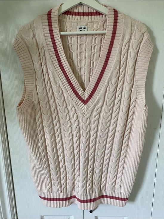 Aritzia Sweaters - Aritzia Sunday Best Winston Cable-Knit V-Neck Vest Blush Pink Size Med Oversize